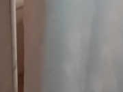  BAÑANDOSE y termina dandome una mamada 6/16