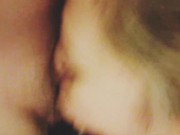 El vecino me vicita para correrse en mi boca 9/16