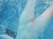 Juicy pussy Lenka swimming 15/16