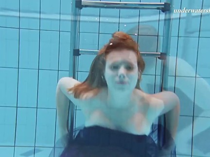 Hot tight shaved pussy teen Lenka underwater