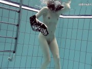 Loris Licicia bouncing her tits underwater 16/16
