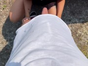 Notgeile Teen Parkplatz Schlampe lässt sich von Unbekannten hart ficken 5/16