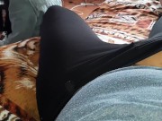 Пока мои соседки по комнате играют в Injustice, я мастурбирую свою киску - lesbian_illusion 2/16