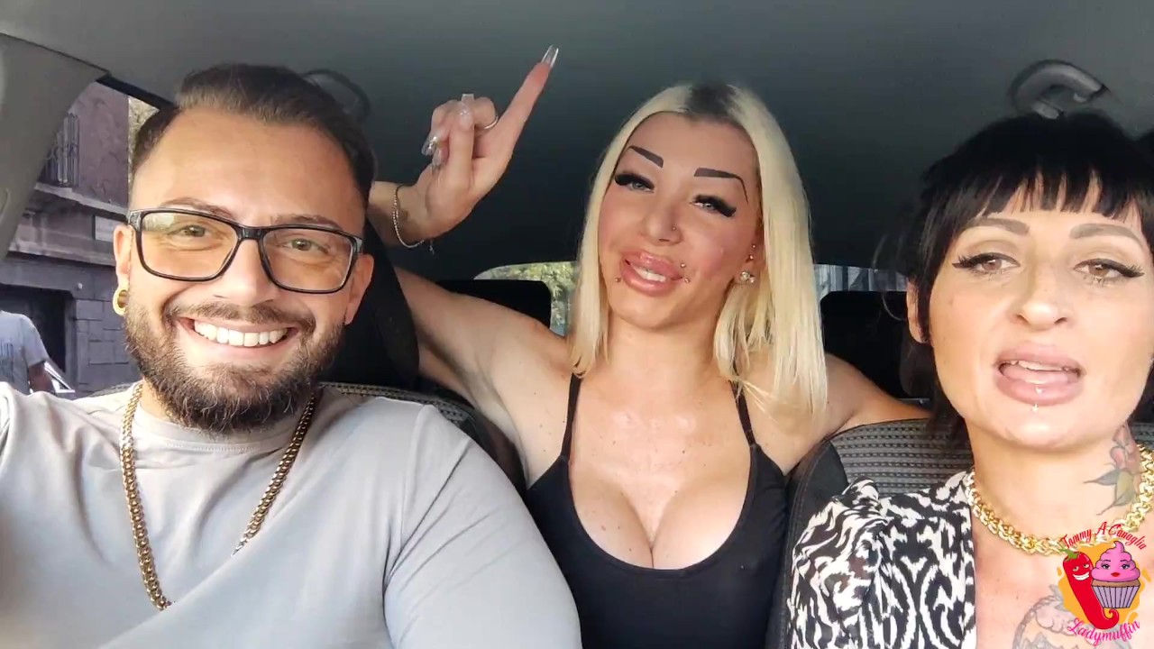 Jennyfer Stone In Auto Con Ladymuffin E Tommy A Canaglia Redtube