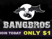 BANGBROS - 20yo Denver Girl Cassidy Banks Gets Fucked By Mike Adriano 14/16