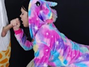 Давлюсь от глубокой глотки, ведь его член огромный 12/16