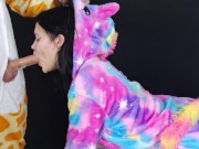 Давлюсь от глубокой глотки, ведь его член огромный 5/16