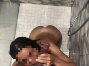 Je la baise dans la douche de ses parents 11/16