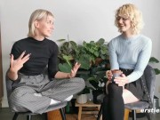 Horny Blondes Have Fun With the Magic Wand 3/16