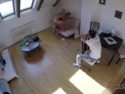 HUNT4K. Pour de l'argent, un étalon accepte de regarder comment le chasseur cloue sa petite amie 12/16