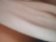 ขอให้พี่สาวเลี้ยงของเธอขึ้นมาและรับกระเจี๊ยวของเธอเพื่อแลกกับการเก็บเป็นความลับโดยไม่บอกแม่ของเธอ สุ 2/16