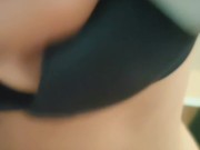 ขอให้พี่สาวเลี้ยงของเธอขึ้นมาและรับกระเจี๊ยวของเธอเพื่อแลกกับการเก็บเป็นความลับโดยไม่บอกแม่ของเธอ สุ 8/16