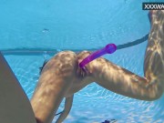 Enjoy this juicy babe Lana with toys in the pool 10/16