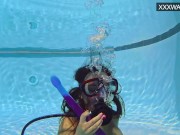 Enjoy this juicy babe Lana with toys in the pool 3/16