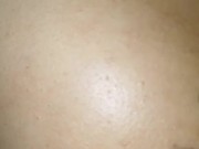 Mi esposa enseña ala empleada como dejar limpia la polla 13/16