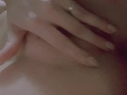 Girl playing with pretty wet pussy 