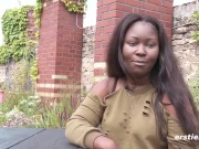 21-Jährige exotische Schönheit stellt sich vor 15/16