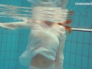 Lonely hot girlfriend Diana Zelenkina in the Czech swimming pool 4/16