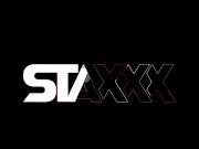 Gorgeous Japanese Babe Gets Her Box Stuffed 1/16