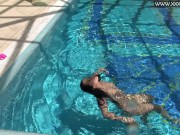 Russian pornstar Jessica Lincoln gets horny underwater 16/16