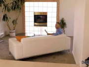 DADDY4K. El coño de las está lleno del pene del padrastro de su novio 1/16