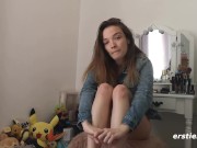 Kylie Shows Us Her Feet 2/16