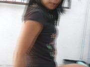 Morrita Mexicana Cogida Mientras Tiende La Ropa 7/16