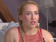 Deutsche Blondine vergnügt sich mit Vibrator 8/16