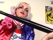 Harley Quinn in black pantyhose teases with her feet 16/16