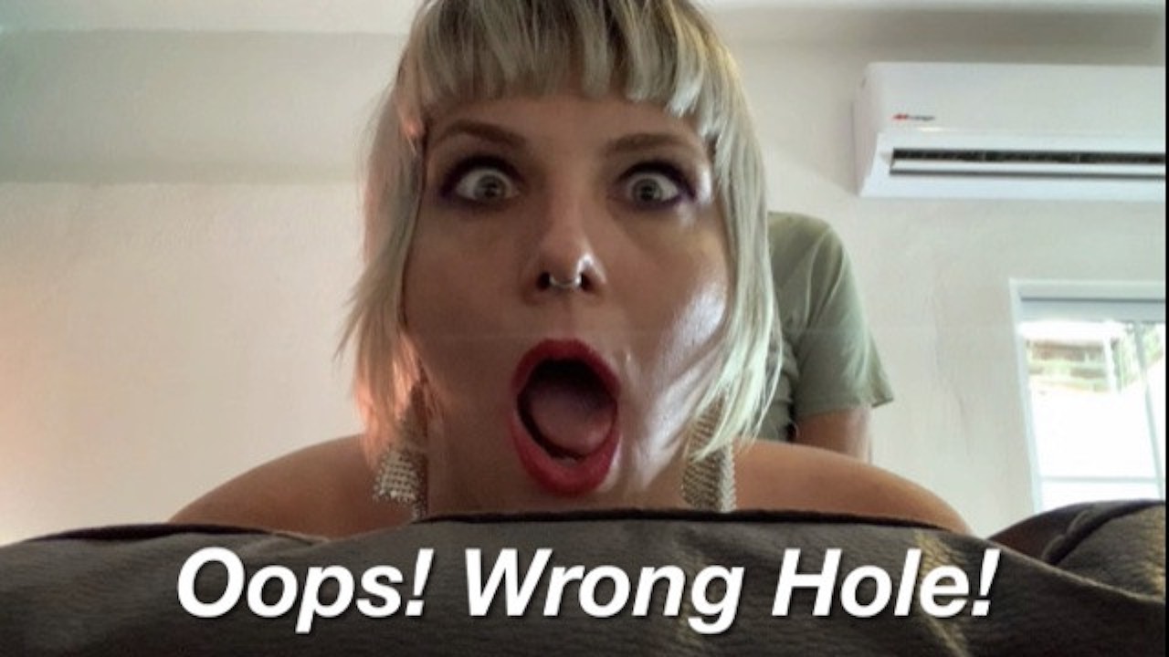 OOPS! WRONG HOLE! / Stuck Stepmom Gets UNEXPECTED ANAL FUCK - RedTube