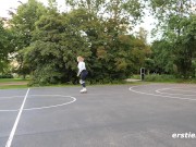 Sarah Shows Us How She Masturbates 4/16