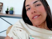 Masturbando mi clitoris, hablando y mirándote hasta orgasmo 10/16