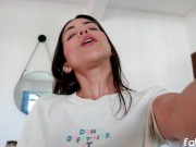 Masturbando mi clitoris, hablando y mirándote hasta orgasmo 4/16