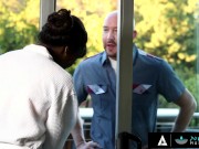 NURUMASSAGE Ana Foxxx Shows Her Rookie Masseuse How To Properly Satisfy A Customer 1/16