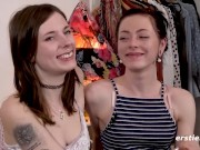 Deutsche Mädels haben Spaß mit einem Vibrator