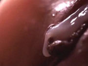 Macro-video of frictions. He came 3 times 14/16