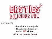 Deutsche Blondine wird von Freundin anal mit Dildo penetriert 2/16