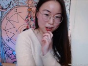 Yiming Curiosity 依鸣 - 2022 新年生活更新！应你们要求我说中文啦！- 中国留学生 美女网红主播 12/16