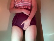 友達を待っているもおしっこがしたくなり必死に我慢するもおもらししてしまうGカップ女子 13/16