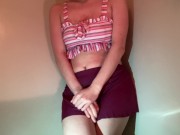 友達を待っているもおしっこがしたくなり必死に我慢するもおもらししてしまうGカップ女子 3/16