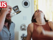 尻枪卡拉OK-安妮欧若拉和布莱德纽曼 12/16