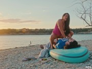 Nuestra manera de disfrutar un atardecer en Texas es un poco distinta 7/16