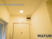 MATURE4K. Black-haired mature with big boobs banged by excited repairman 4/16