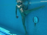 Russian pornstar hot babe Mary Kalisy strips underwater 14/16