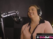 Chubby hairy lesbian Katie gets both her holes licked 4/16