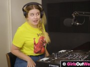 Chubby hairy lesbian Katie gets both her holes licked 7/16