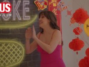 Come and check out Bella Rolland and her costar Codey Steele play some games! 5/16