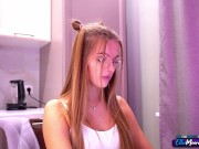 Репетитор трахнул студентку и заполнил ее киску биоматериалом 1/16