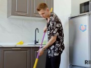 RIM4K. Need to lick ass motivates chicks to make move on naive friend 3/16