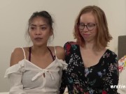 Schöne Rothaarige bringt ihre zierliche Freundin zum Höhepunkt 9/16